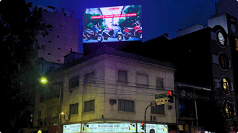 Pantalla Av. Corrientes y Gurruchaga