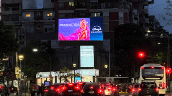 Pantalla Av. Corrientes y L.M. Drago