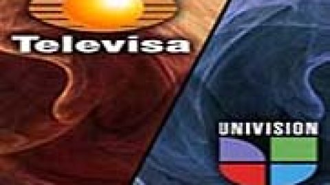 Dos gigantes de TV pelean por los hispanos en EEUU