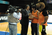 Mercedes-Benz premió a los fanáticos del básquet