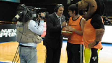 Mercedes-Benz premió a los fanáticos del básquet