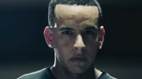  BPN despliega la campaña de AJE “Atrévete con Cifrut y conoce a Daddy Yankee”