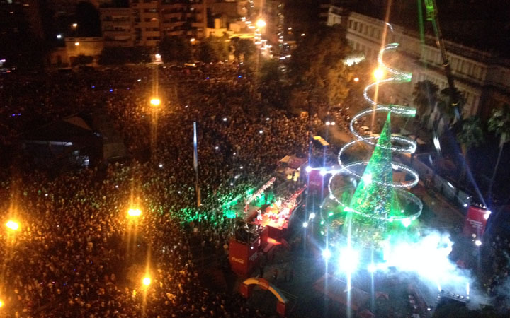 Más de 50 mil personas en el “Árbol de los deseos” de Coca-Cola