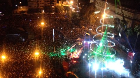 Más de 50 mil personas en el “Árbol de los deseos” de Coca-Cola