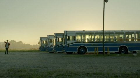 "Asistiré”, la campaña veraniega de Don para Fibertel 