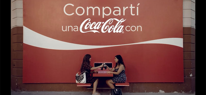 Coca-Cola lanza piezas digitales para su campaña "Compartí Una Coca-Cola"