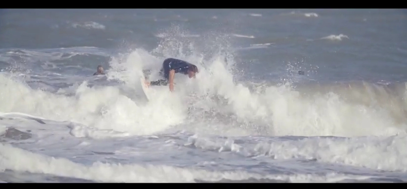 McCann Buenos Aires estrena Surfing Life para Reef