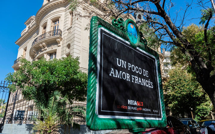 Mega festeja sus 15 años con una campaña