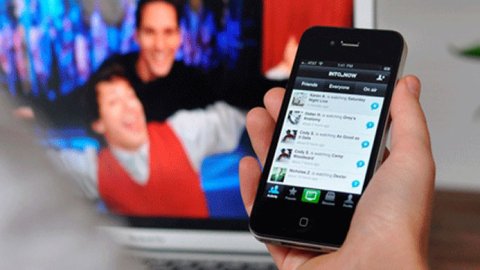 A dos pantallas: el uso de Twitter mientras se ve televisión