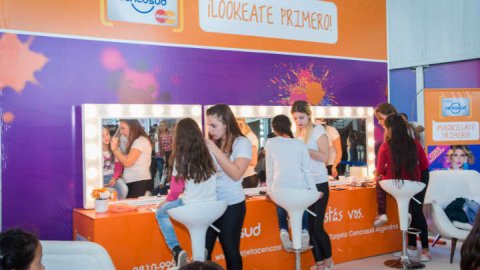 Activación de Cencosud en Violetta