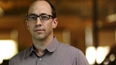 Renunció el CEO de Twitter; asume uno de sus fundadores