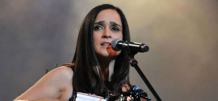 Julieta Venegas estará en vivo por Terra Live Music