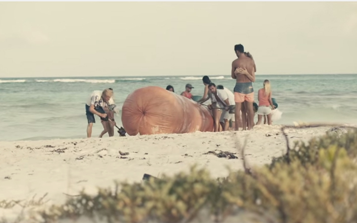 Nuevo comercial de McCann Mexico para BestDay.com