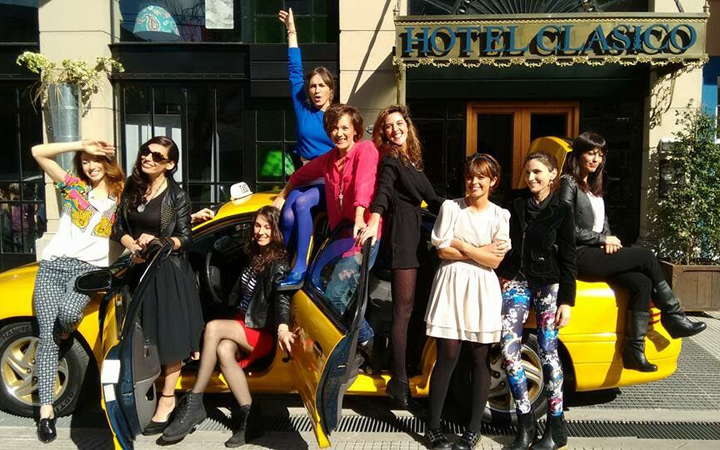 Chicas en NY presenta Chicas en NW-TV por FWTV