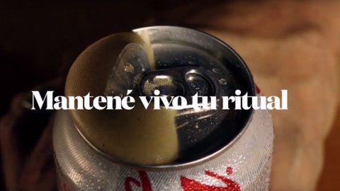“Rituales”, la campaña de Santo para Coca-Cola Light