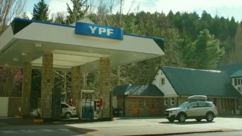 “Venir para ir”, la primera campaña de YPF en 20 años enfocada en su red comercial