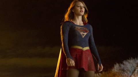 Supergirl! Llega a la pantalla de Warner Channel