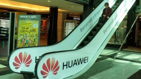 Brand Plus exhibe la campaña de Quiroga para Huawei