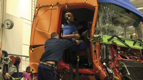 Volvo Trucks lleva adelante una campaña de seguridad en Facebook