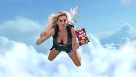 “Sí, nuevos, sí fritos”, la campaña Soho Square para Saladix