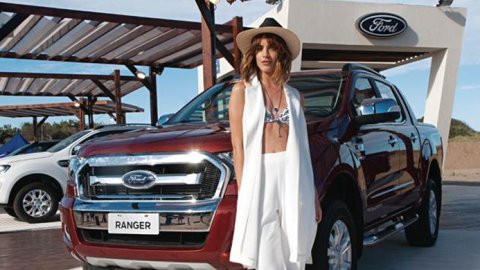 Revista Bacanal junto a Ford Kinetic summer attraction 2016