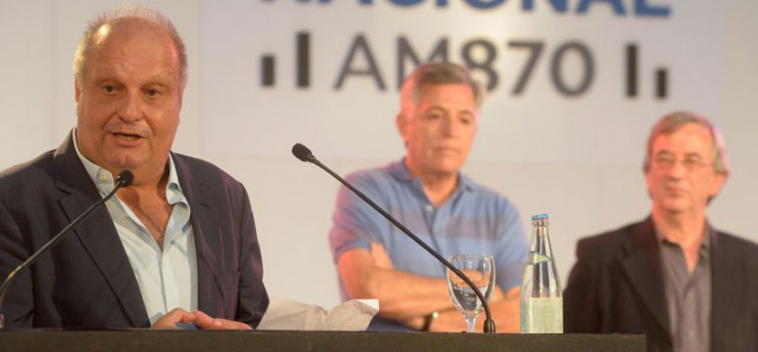 Lombardi presentó la nueva programación de la Radio Nacional AM 870