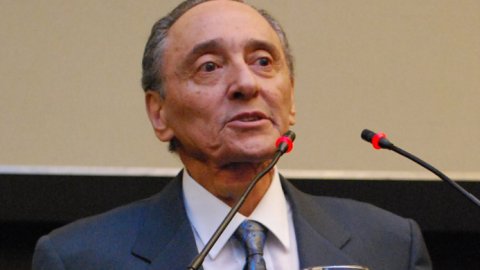 Otorgan Premio a la Libertad de Expresión a Héctor Magnetto en EEUU