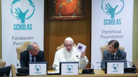 El Papa Francisco, Scholas y el Grupo Girola unidos