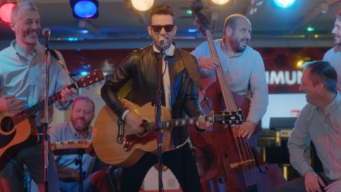 "Estrellas", nueva campaña de Musimundo por el Día de Padre