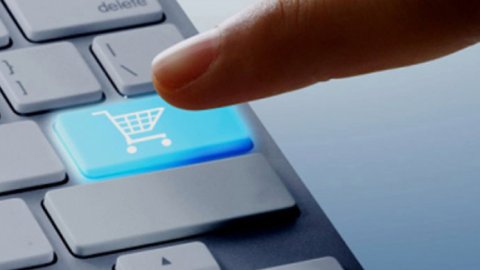 Estiman que los latinos aumentarán 5% el consumo de productos masivos online