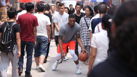 La segunda parte de la campaña de adidas "Sport 16"