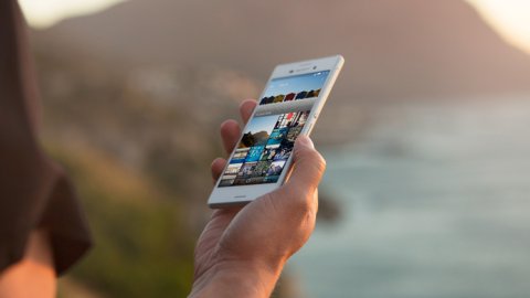 El 44% de los jóvenes argentinos convirtieron el uso del celular en un hábito cotidiano