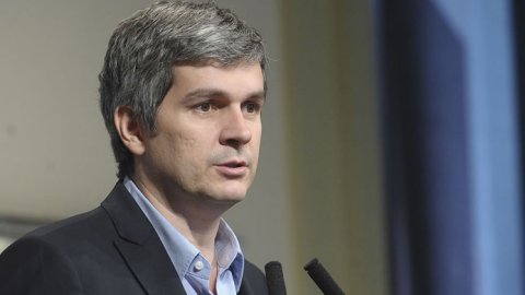 El Gobierno apuesta a la modernización de la pauta oficial
