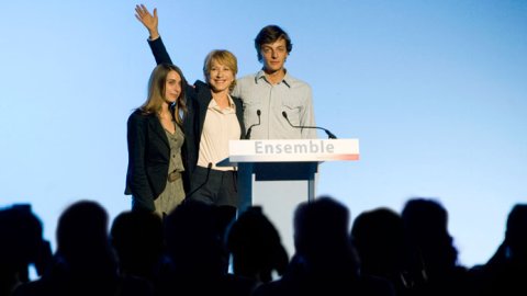 Europa Europa estrena "Hombres en sombras"