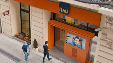 "Cuidamos tu tiempo", lo nuevo de Niña para Itaú