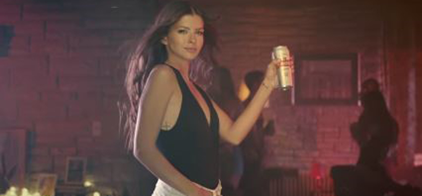 “Te conviene”, la nueva campaña de cerveza Schneider