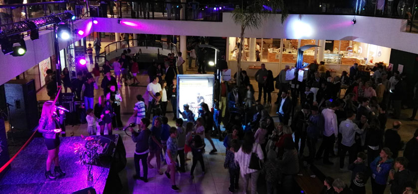 Resting Car se unió a los festejos de Euskal Herria Plaza