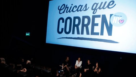 Infobae lanza “Chicas que corren” de la mano de Andy Clar