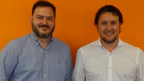 RedMas anuncia que adquirió Populis Brasil