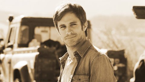 Gael García Bernal protagoniza el último comercial de Cerveza Sol