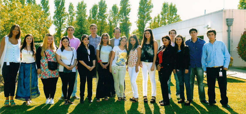"Abriendo Caminos", primera experiencia profesional para hijos de empleados de Avon