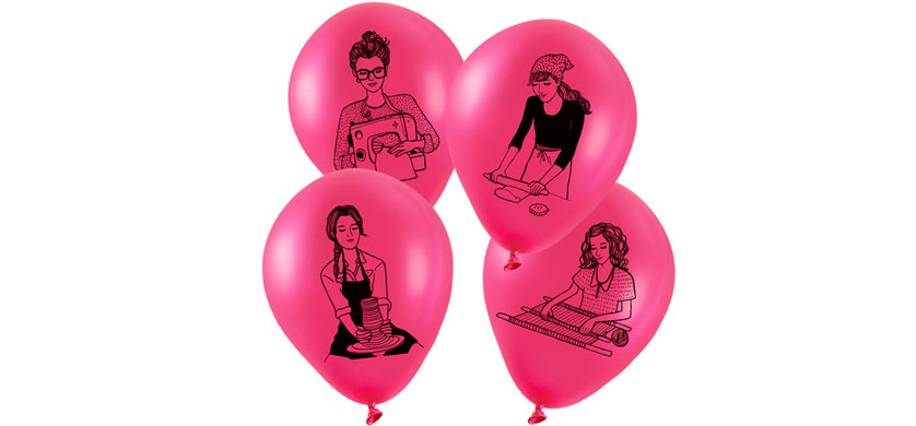 Campaña de Hinds & Pro Mujer por el "Día de la Mujer"