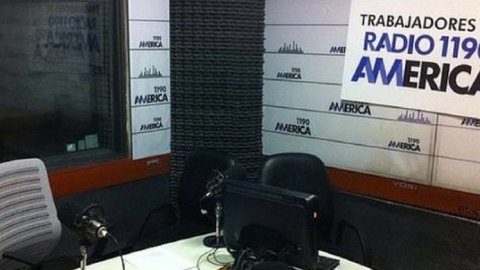 Aprueban la compra de Radio América por parte de Editorial Perfil y el traspaso de Telefe a Viacom