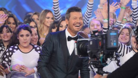 Esta noche vuelve Tinelli con Showmatch a la pantalla de ElTrece