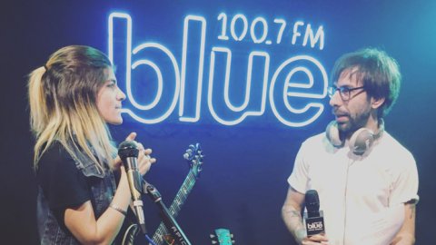 Blue 100.7 inauguró su estudio de bandas