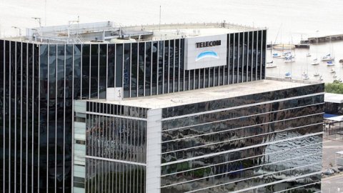 Telecom y Cablevisión se fusionan para ofrecer cuádruple play
