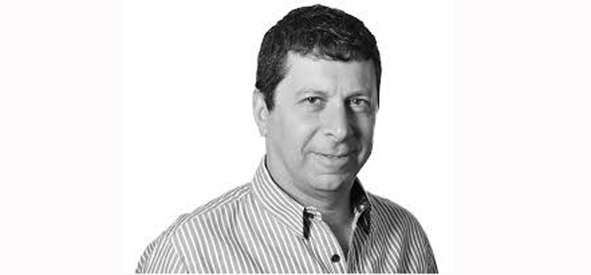 Alfredo Zaiat arriba a Mega 98.3 con "Cheque en blanco"