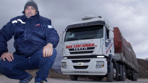 IVECO realizó el Cruce de Los Andes con periodistas argentinos y brasileños