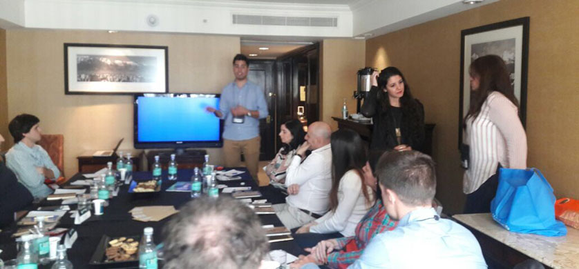 Revista Convivimos participó de Brand100