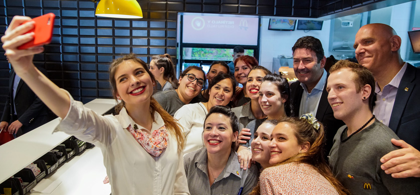Ya hay 18 locales de McDonald’s que cuentan con una nueva experiencia tecnológica